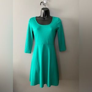 Old navy green dress